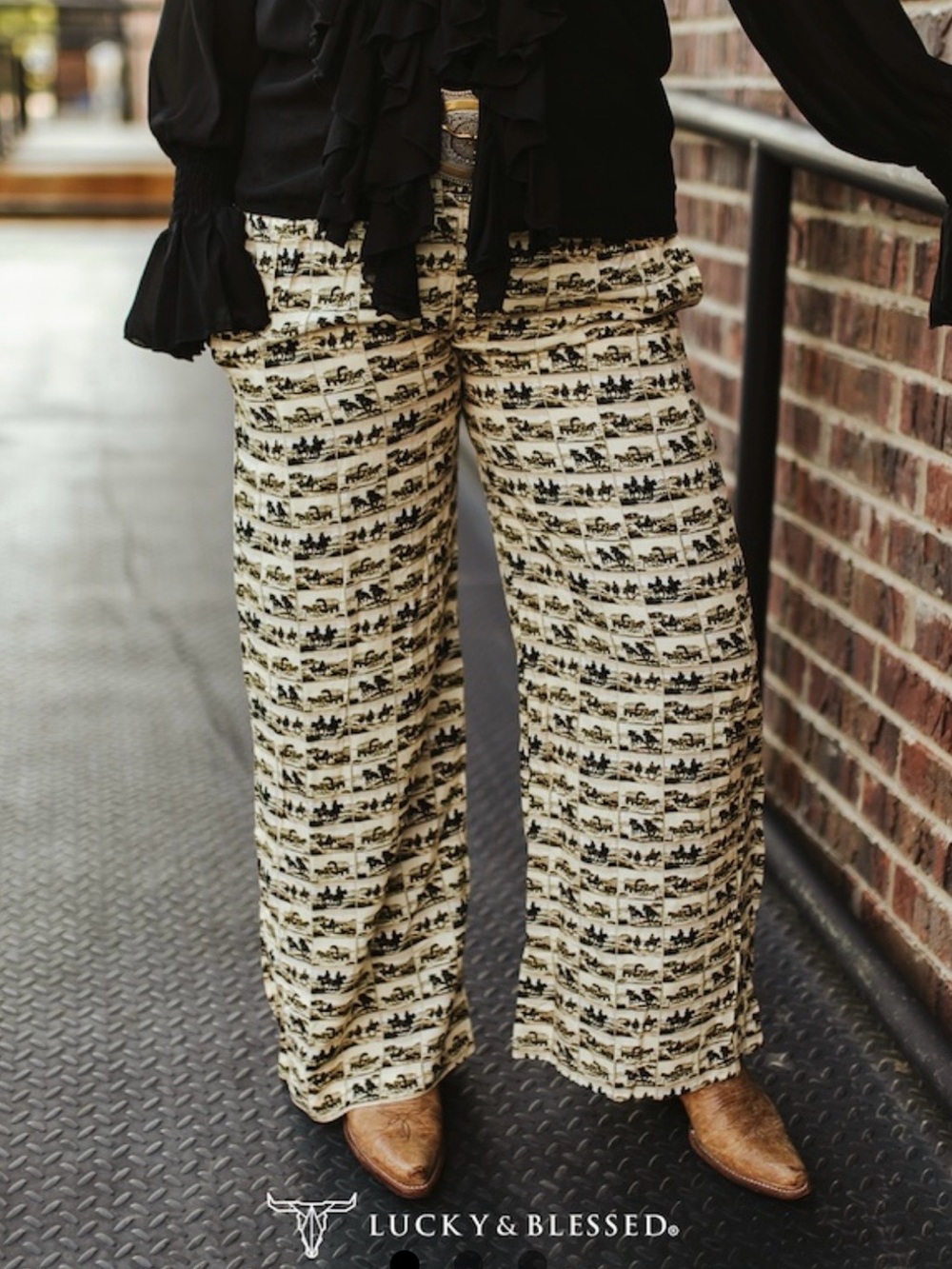 Lucky & Blessed Smocked Pants - Old West